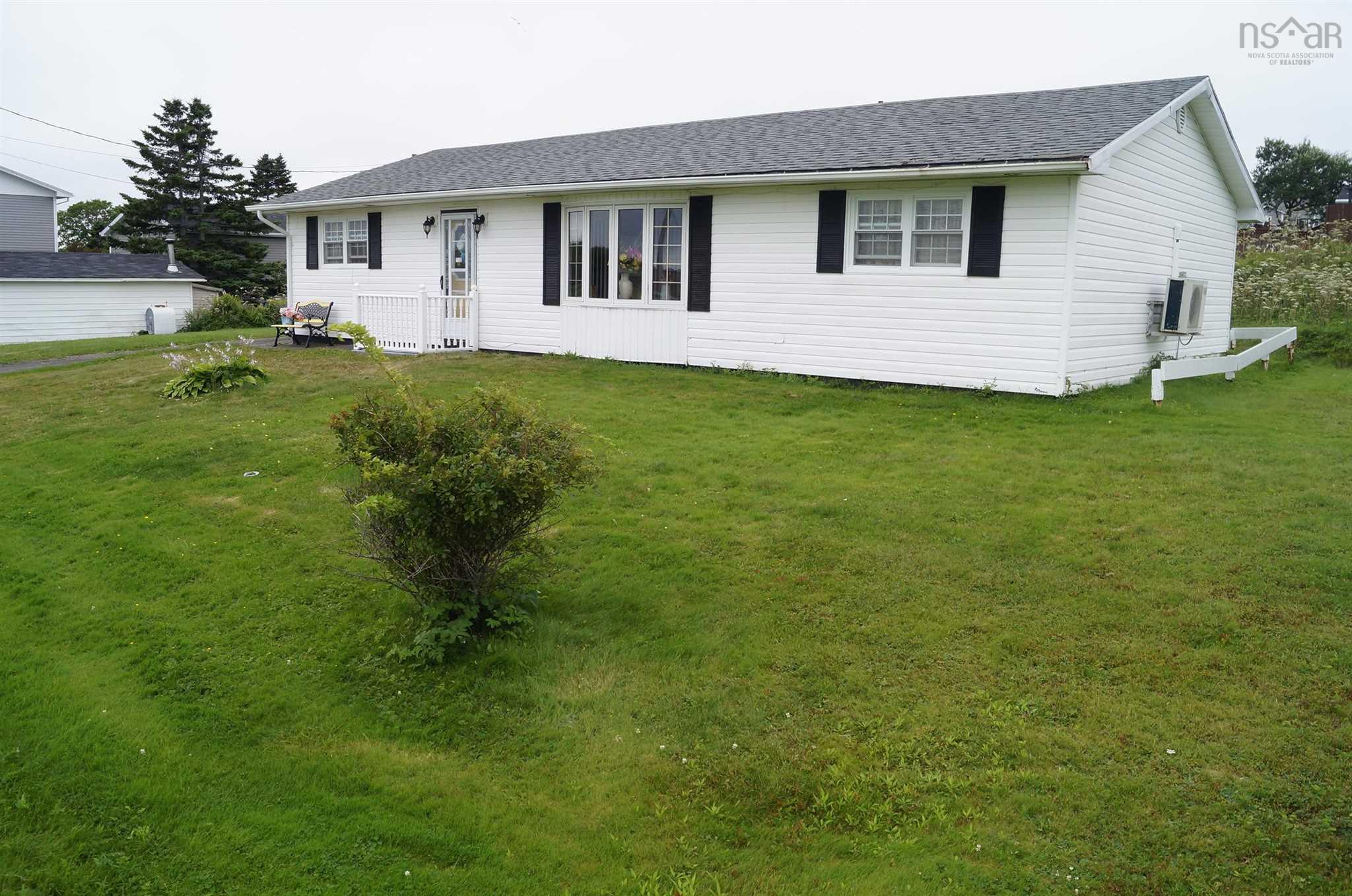 227 CURRAN Street, New Waterford, (MLS® 202121122) RE/MAX nova