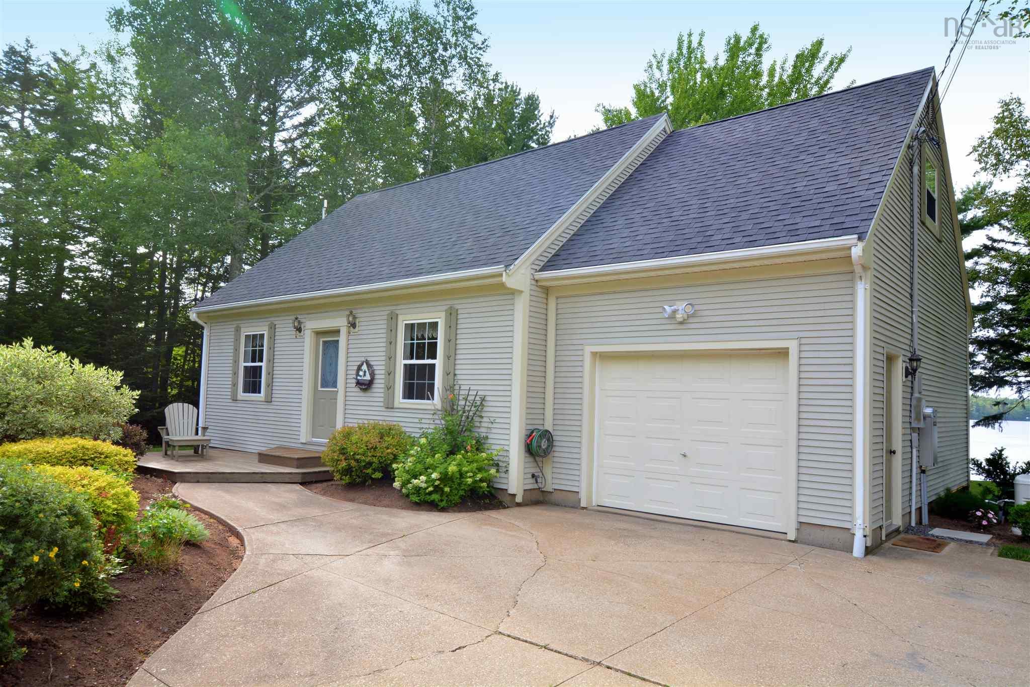 615 Lakeside Drive, Tupper Lake, (MLS® 202122265) RE/MAX nova