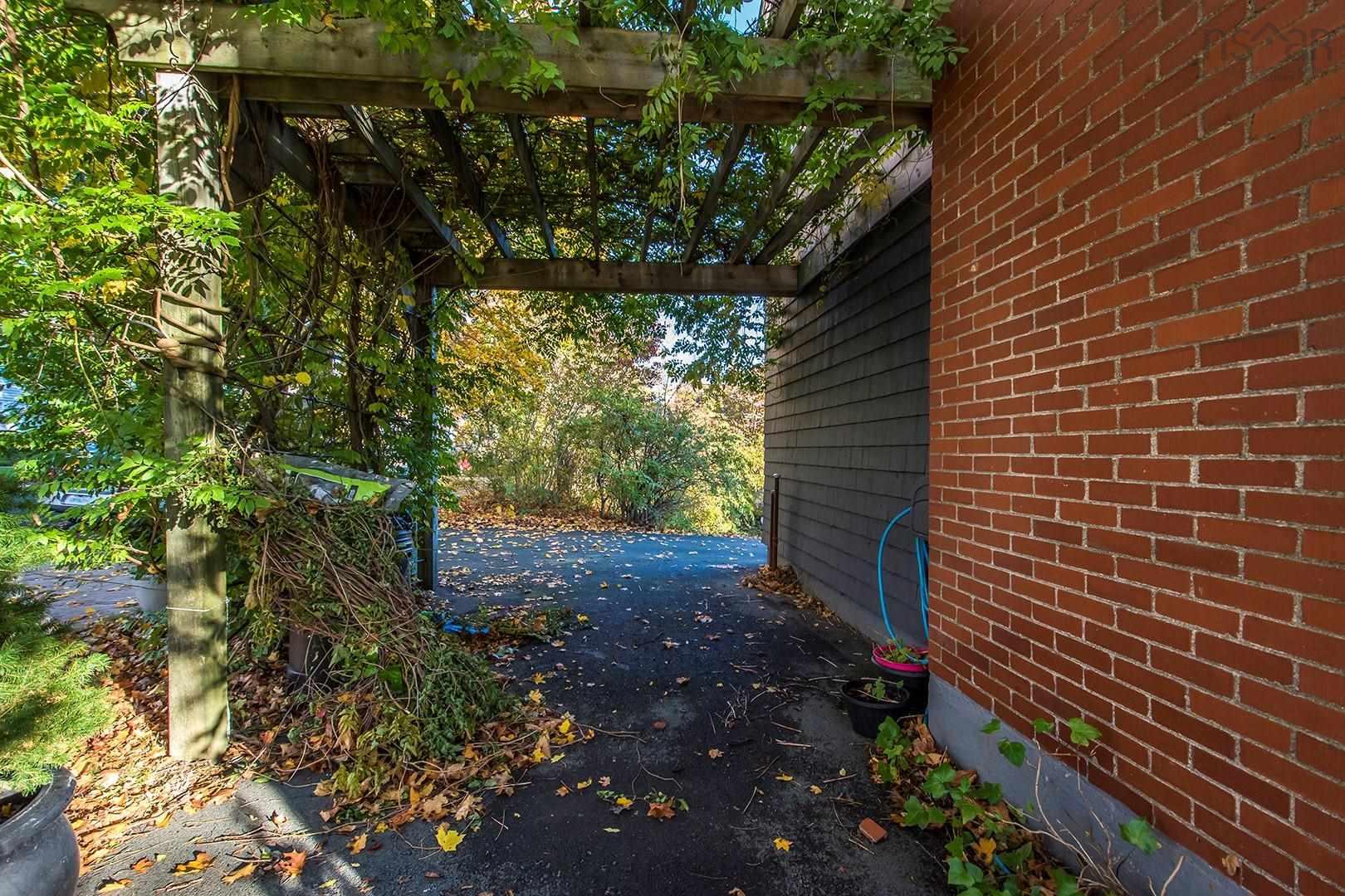 7097 Mumford Road, Halifax, (MLS® 202127853) RE/MAX nova