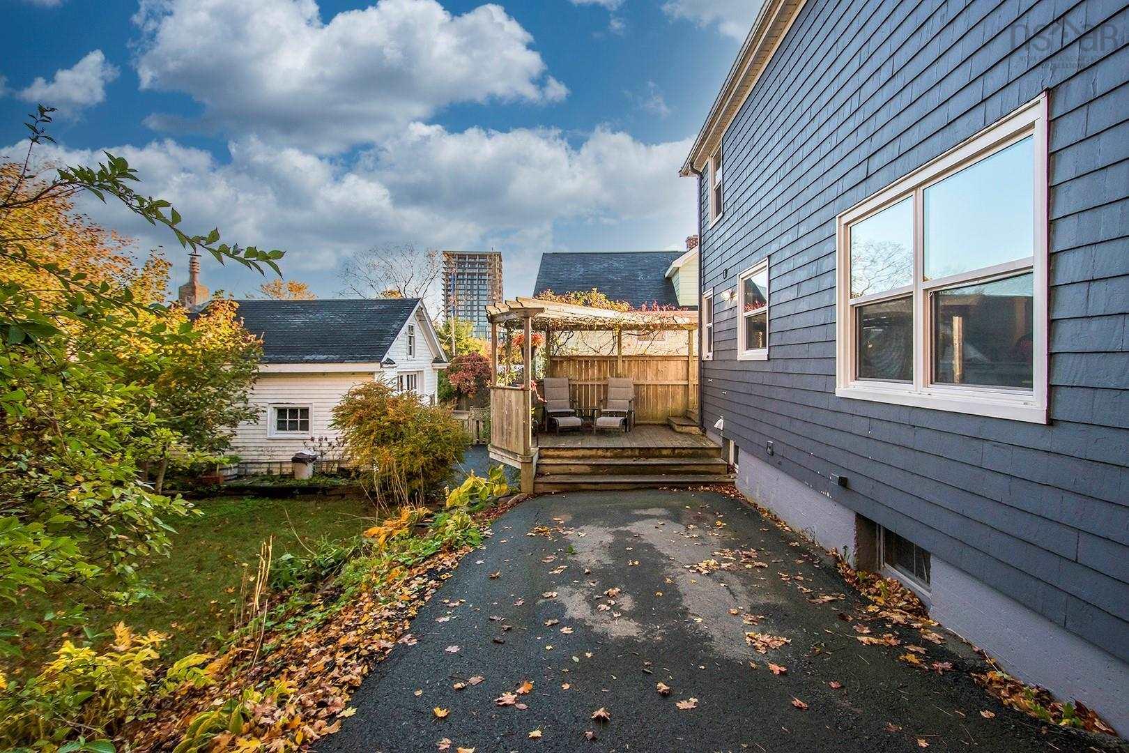 7097 Mumford Road, Halifax, (MLS® 202127853) RE/MAX nova