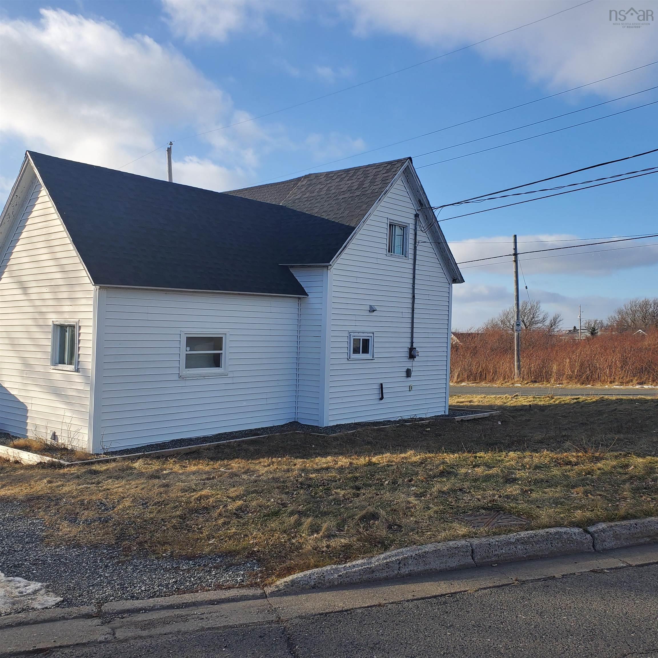 382 Pitt Street, Sydney Mines, (MLS® 202200955) RE/MAX nova