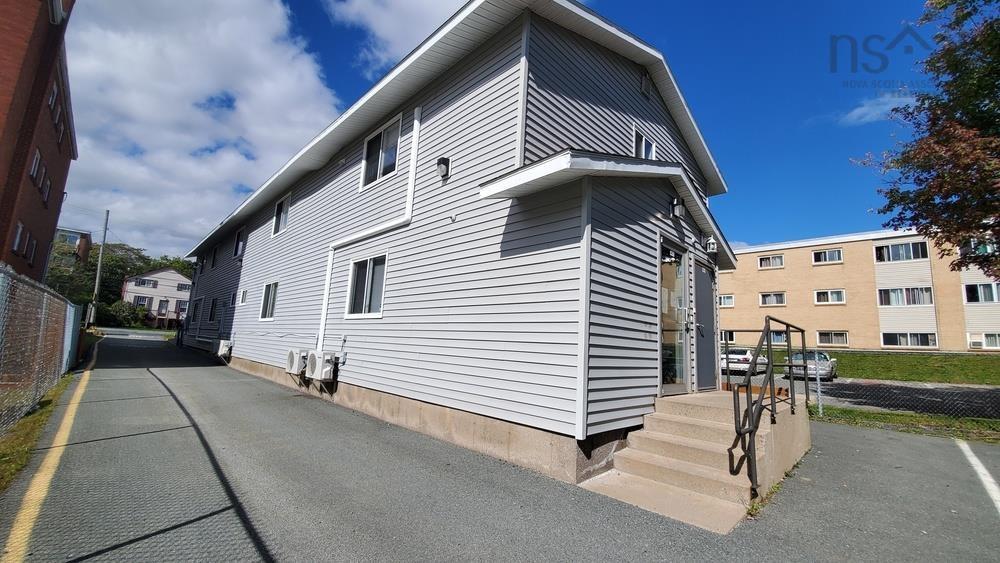 32 Primrose Street, Dartmouth, (MLS® 202203817) RE/MAX nova