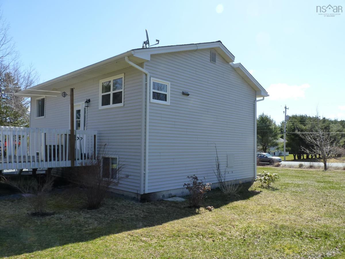 15 O'Connell Drive, Porters Lake, (MLS® 202207000) RE/MAX nova