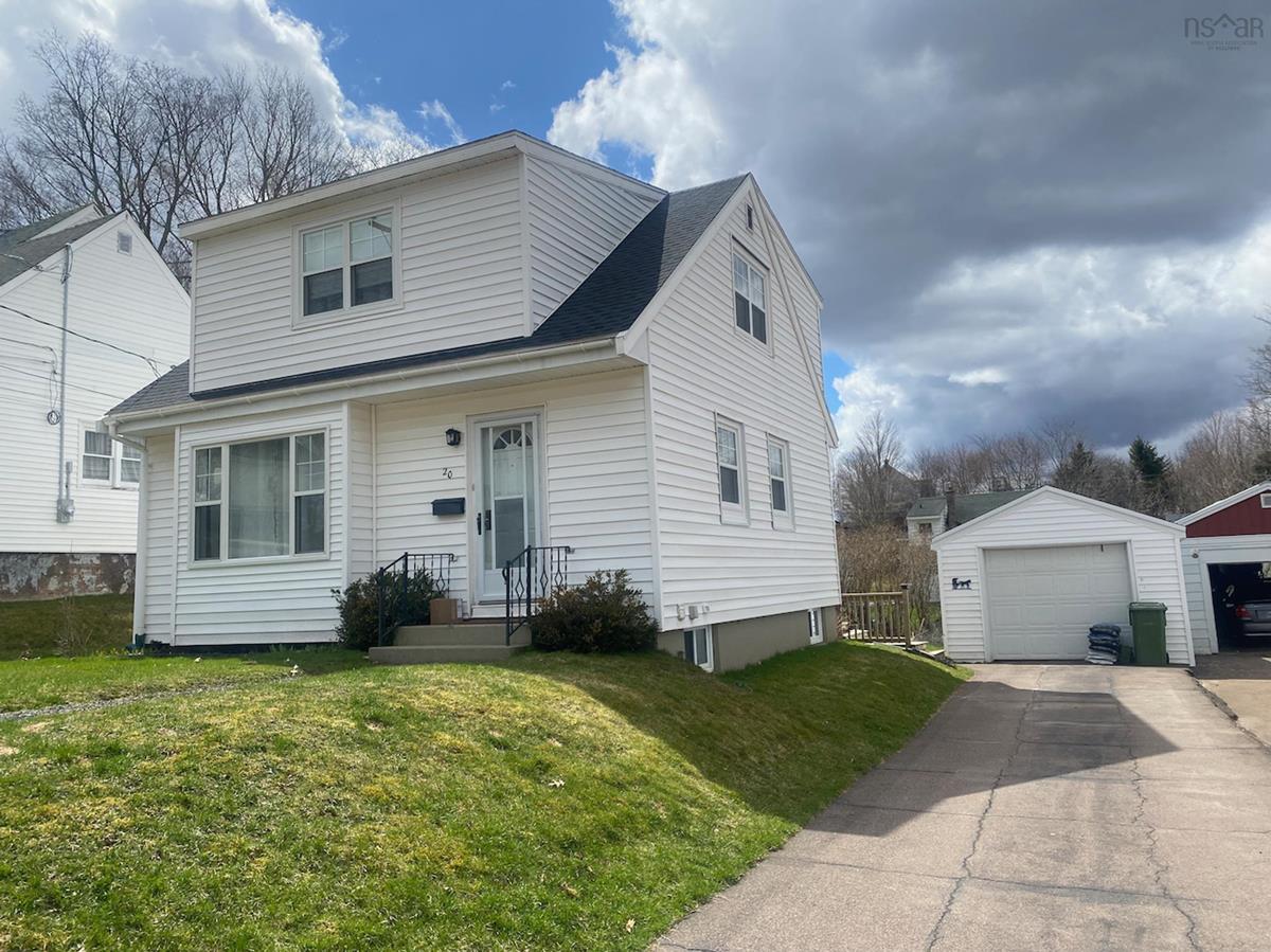 20 MCLEAN Street, Truro, (MLS® 202207879) RE/MAX nova