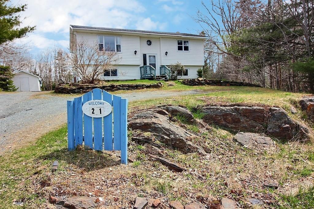 21 West Lake Avenue, Mount Uniacke, (MLS® 202210356) RE/MAX nova