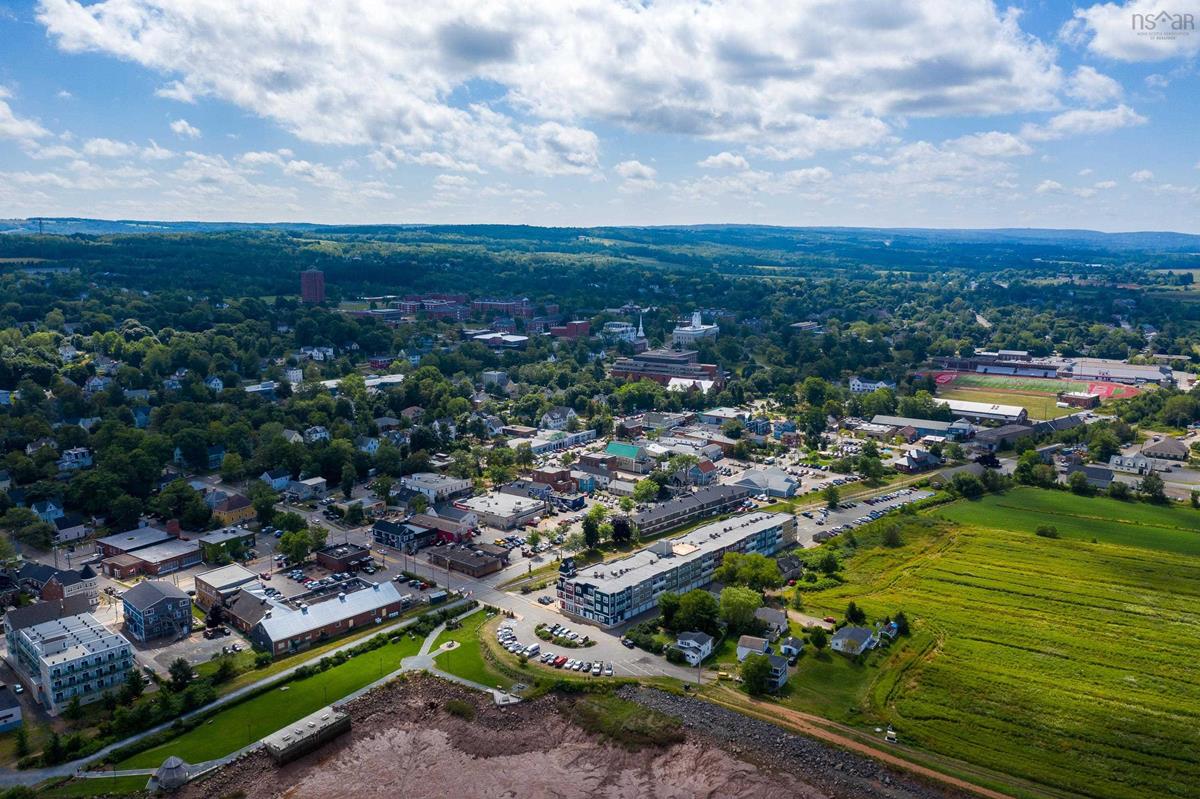 24 Harbourside Drive, Wolfville, (MLS® 202211490) RE/MAX nova