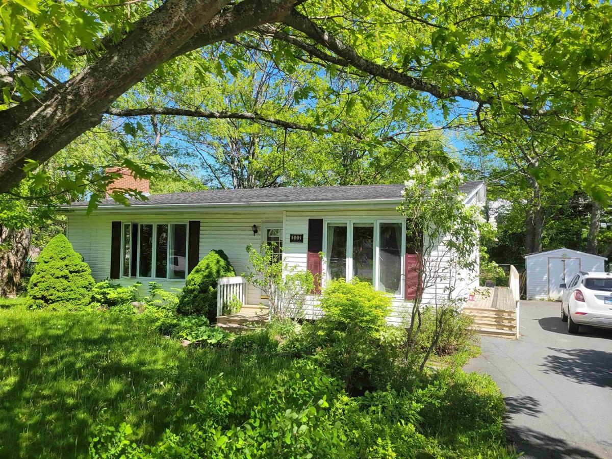 102 Sackville Cross Road, Lower Sackville, (MLS® 202211618) RE/MAX nova