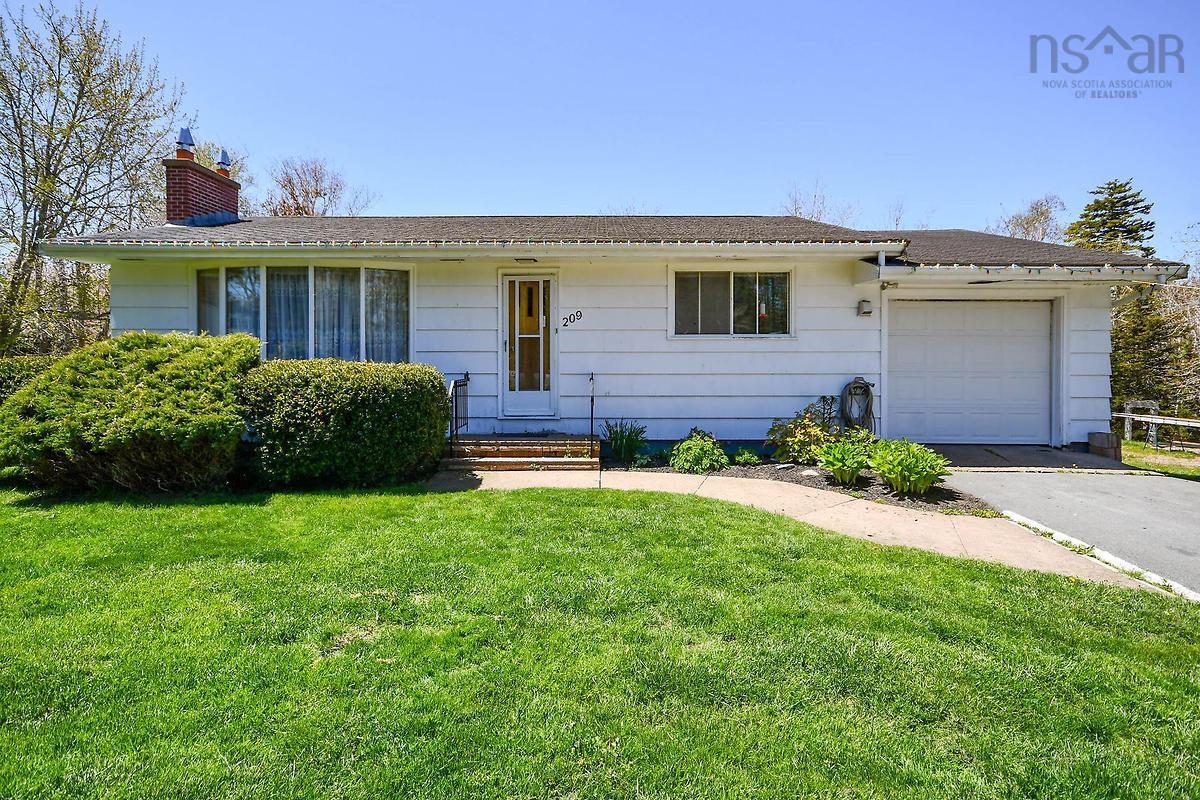 209 Terence Bay Road, Whites Lake, (MLS® 202211630) RE/MAX nova