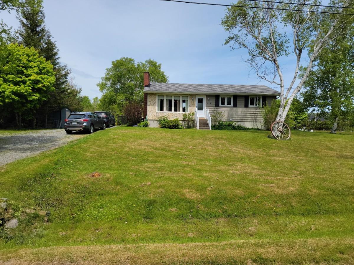 124 Crestdale Drive, Sydney Forks, (MLS® 202213458) RE/MAX nova