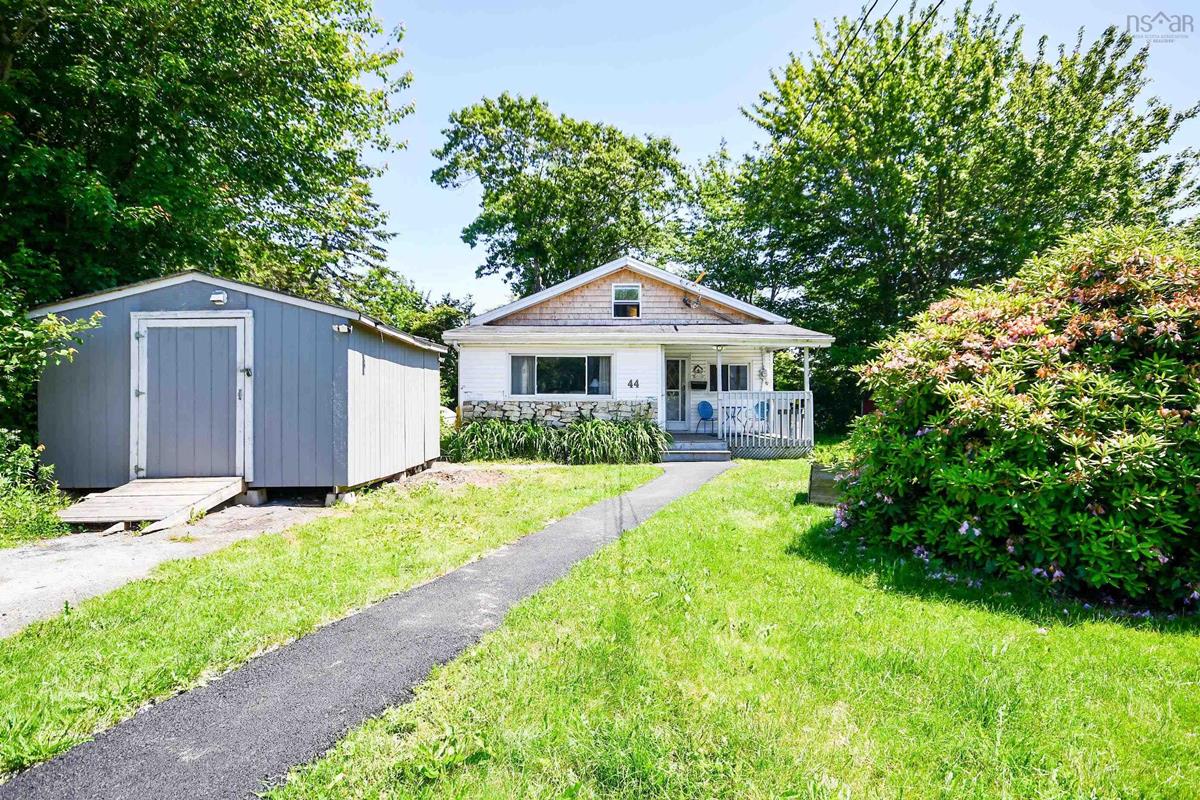 44 Courtney Road, Dartmouth, (MLS® 202215991) RE/MAX nova