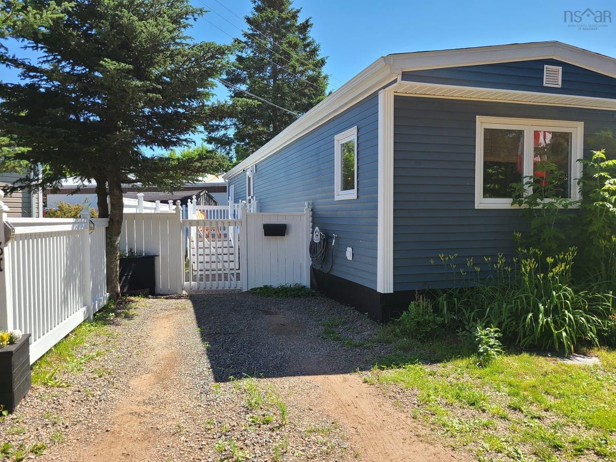 13 I Barrett Lane, Truro, (MLS® 202216247) RE/MAX nova