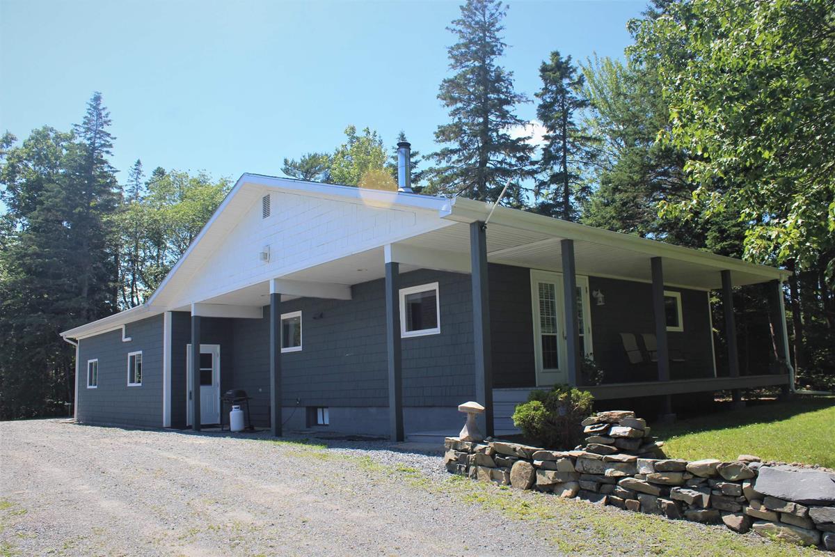 3130 Sackville Drive, Upper Sackville, (MLS® 202216372) RE/MAX nova