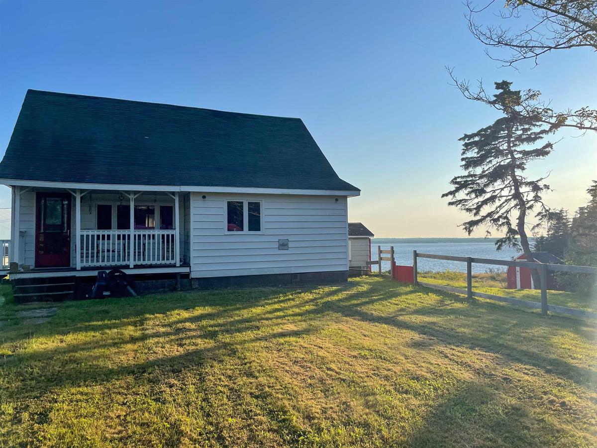 18 Slipway Road, West Green Harbour, (MLS® 202217487) RE/MAX nova