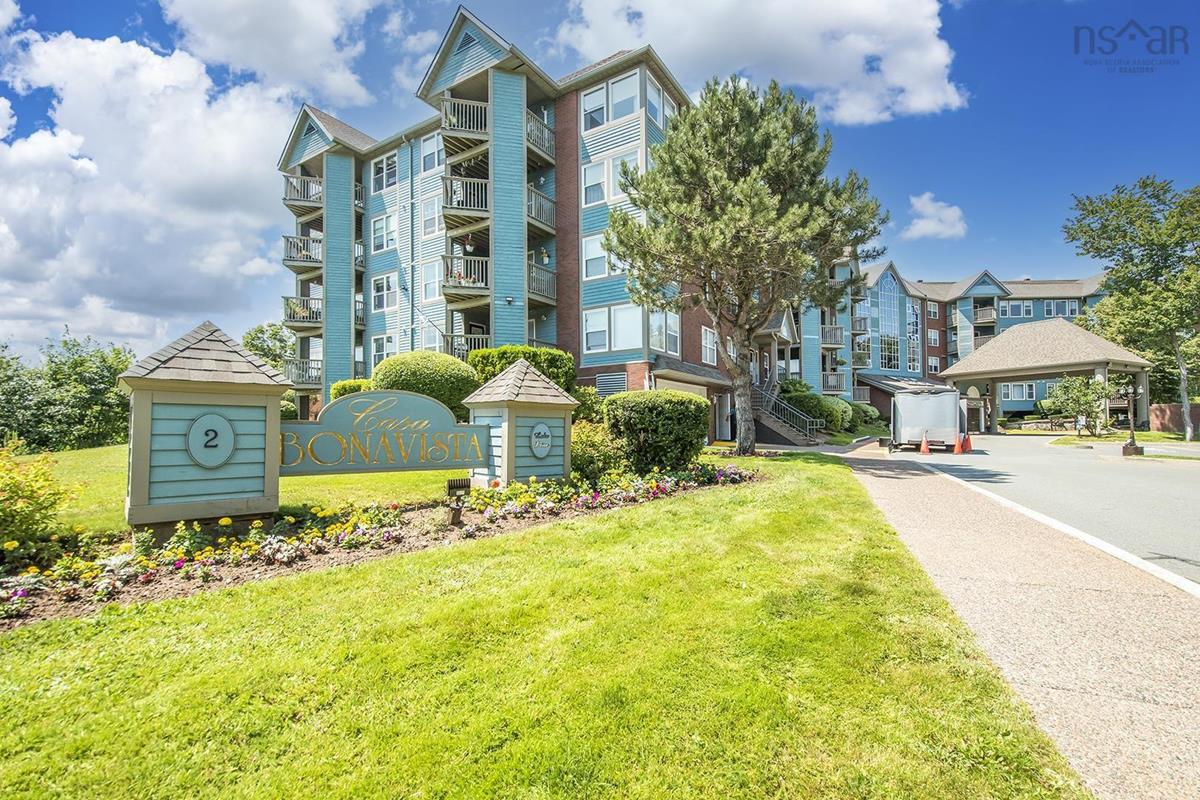 302 2 Lake Drive, Bedford, (MLS® 202217767) RE/MAX nova