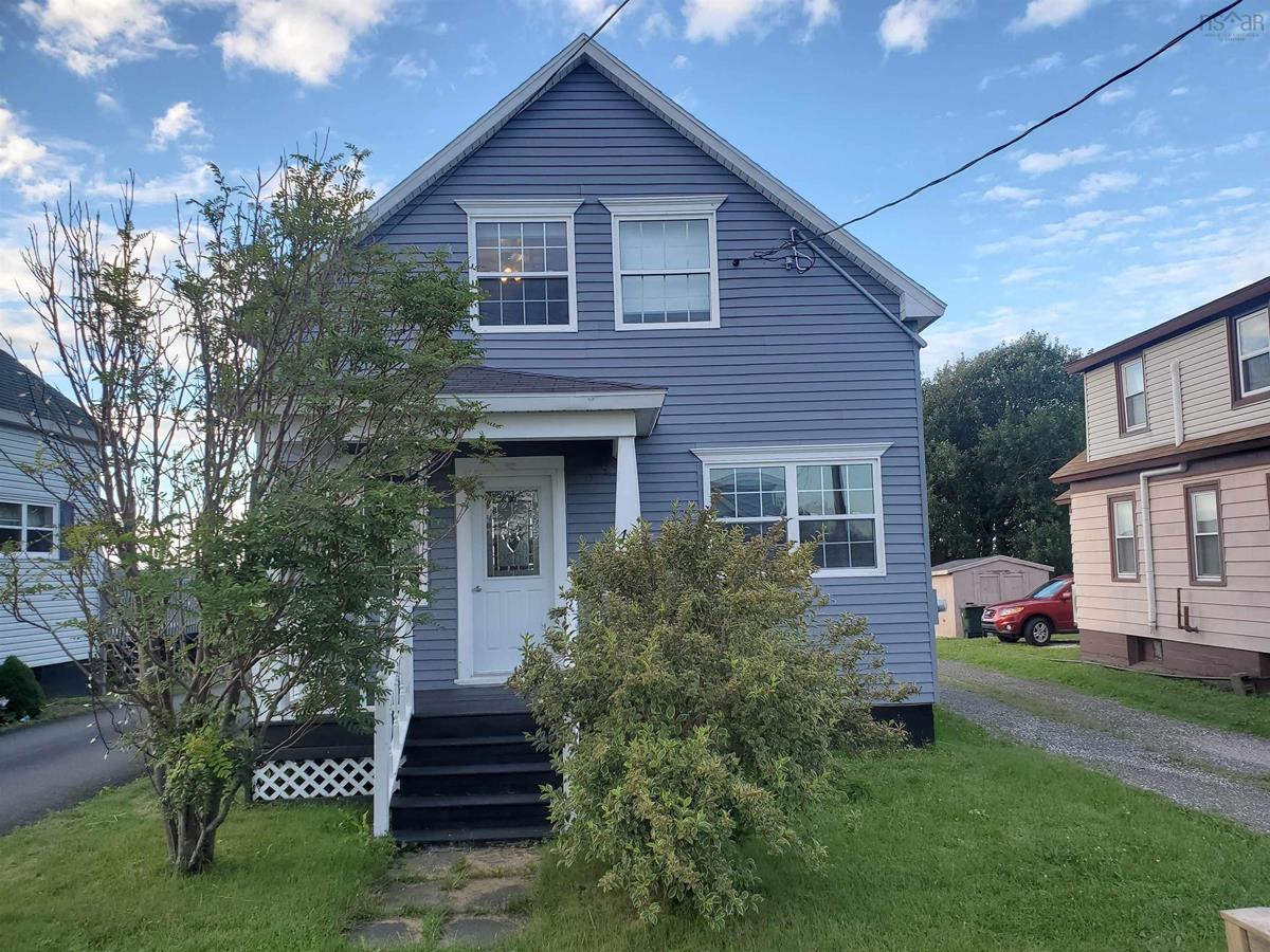42 Connaught Ave., Glace Bay, (MLS® 202220483) RE/MAX nova