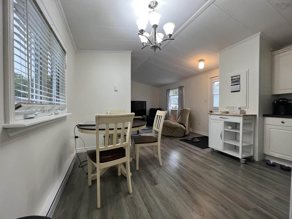 15 Third Street, Howie Centre, (MLS® 202220790) RE/MAX nova