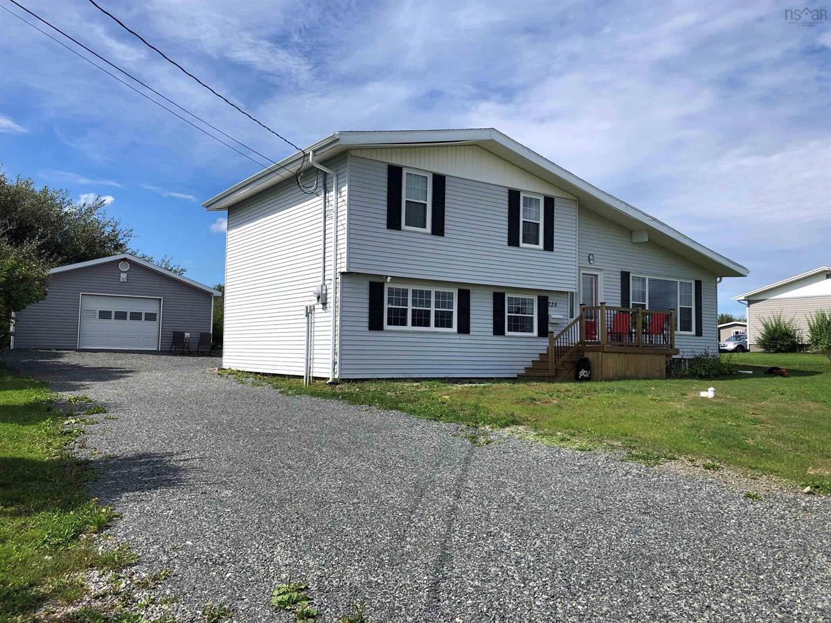 Houses for sale in New Waterford, NS RE / MAX NOVA