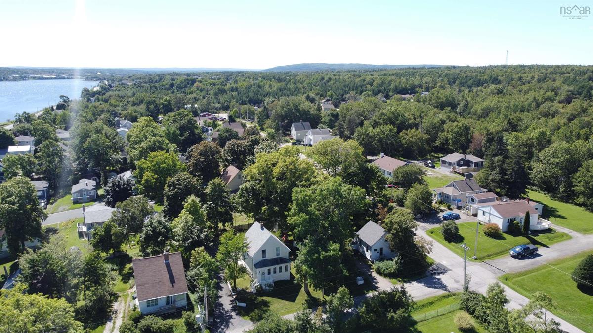 37 Wellington Street, Westmount, (MLS® 202221615) RE/MAX nova