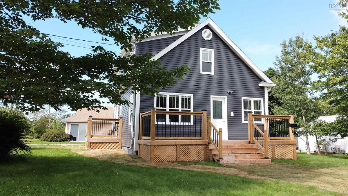 78 Fulton Avenue, Westmount, (MLS® 202221850) RE/MAX nova