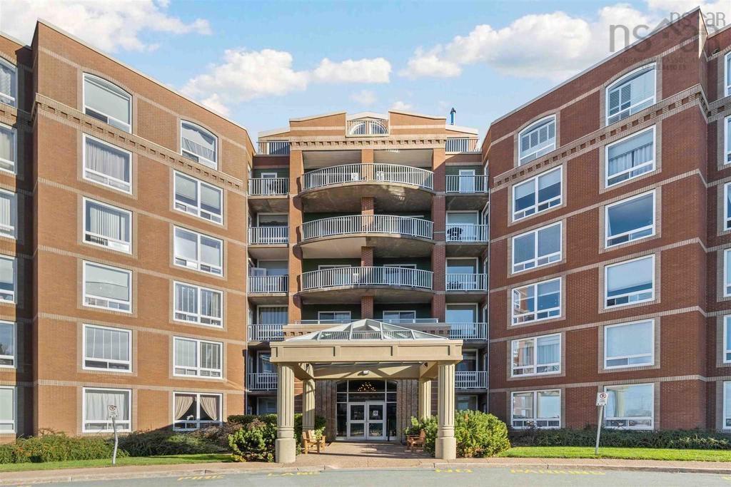 408 10 Regency Park Drive, Halifax, (MLS® 202221870) RE/MAX nova