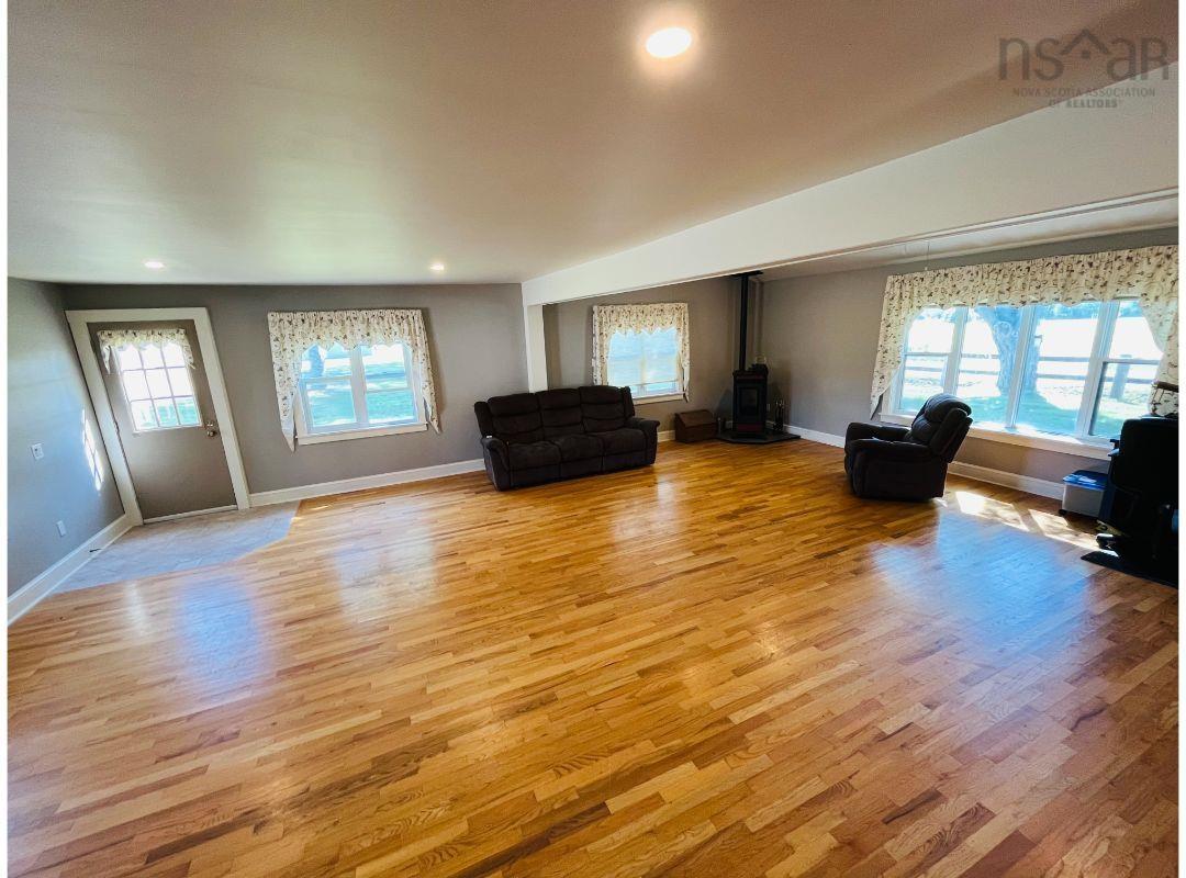 1449 Lakewood Road, Steam Mill, (MLS® 202222219) RE/MAX nova