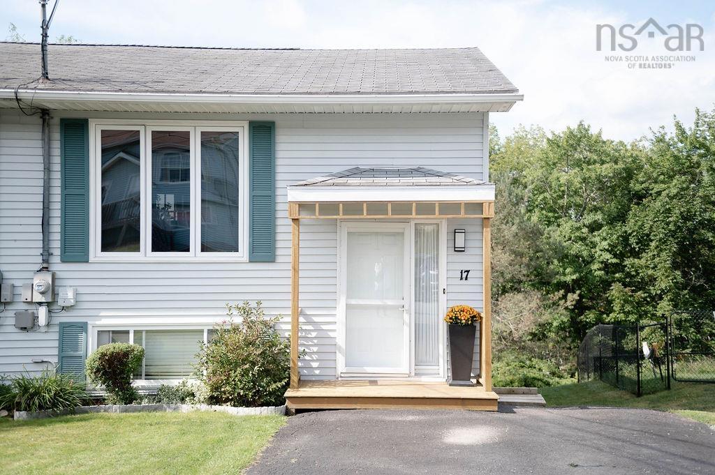 17 Florence Place Court, Lower Sackville, (MLS® 202222383) RE/MAX nova
