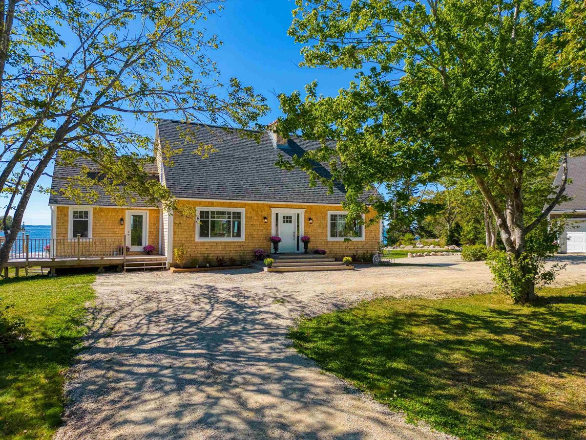 20 Snug Harbour Lane, Glen Margaret, (MLS® 202223196) RE/MAX nova