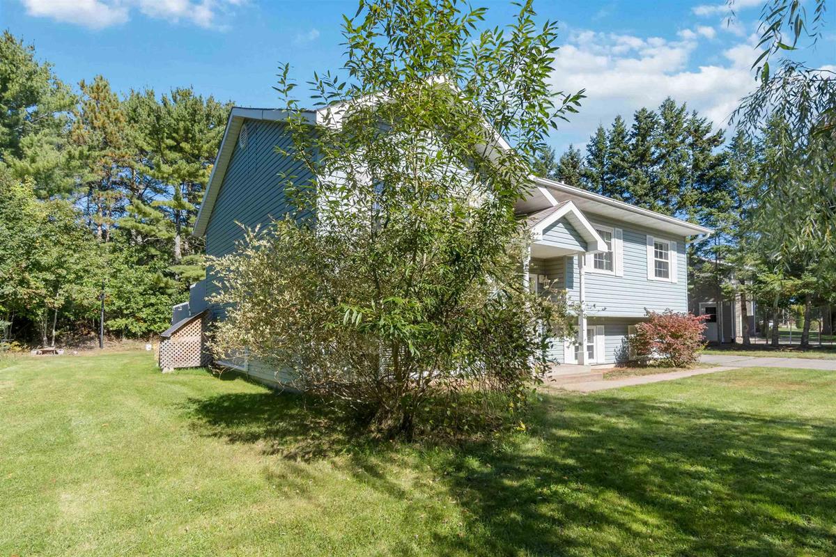 70 Brittany Avenue, Greenwood, (MLS® 202223537) RE/MAX nova