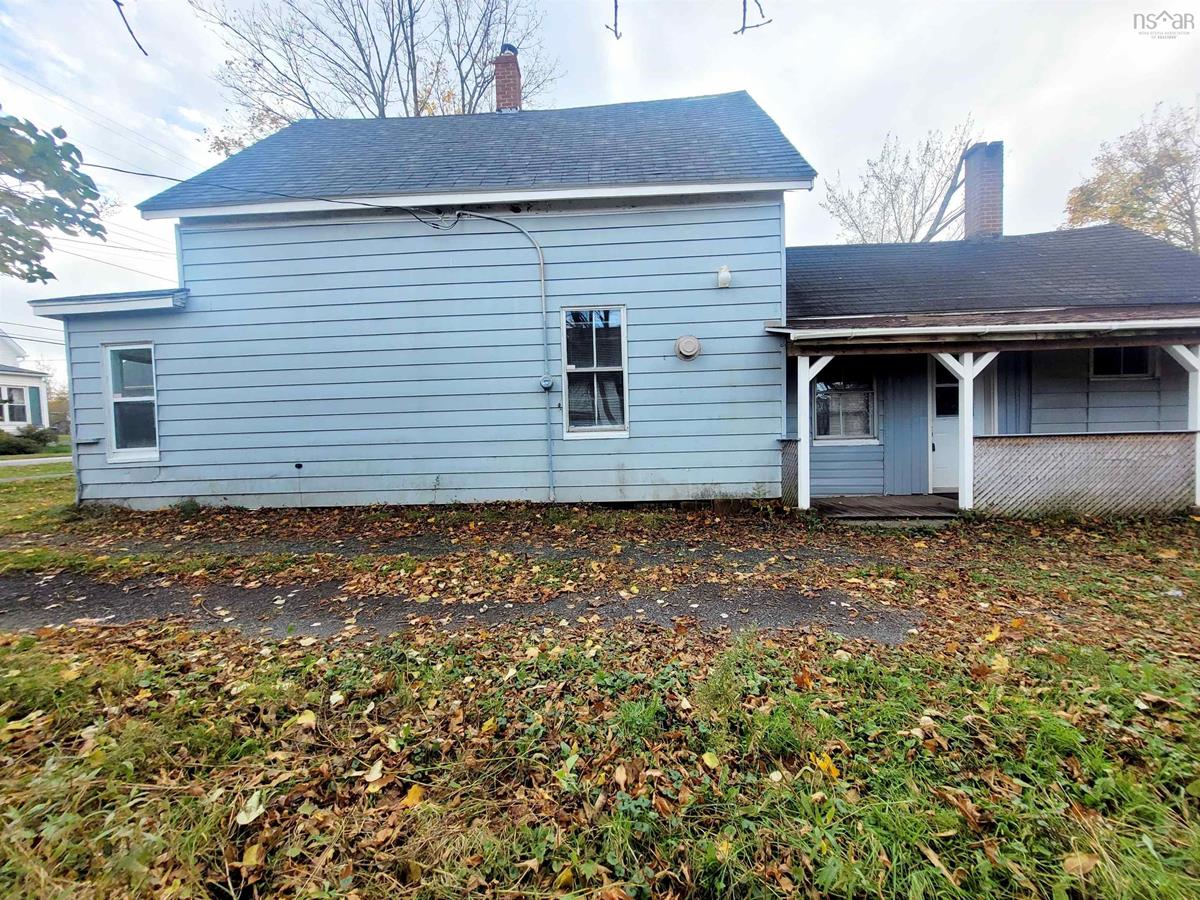 2080 South Main Street, Westville, (MLS® 202225032) RE/MAX nova