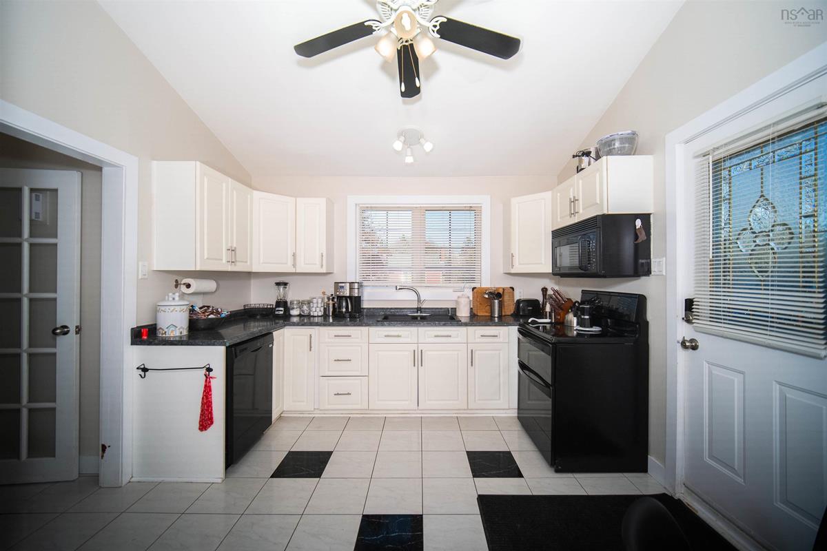 201 Alder Crescent, Lower Sackville, (MLS® 202225336) RE/MAX nova