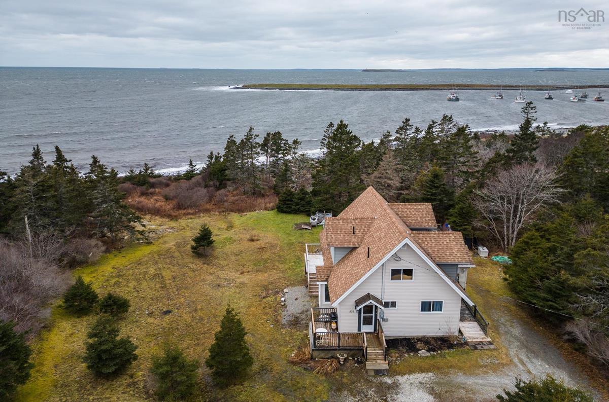 323 Abbotts Harbour Road, Middle West Pubnico, (MLS® 202301299) RE/MAX nova