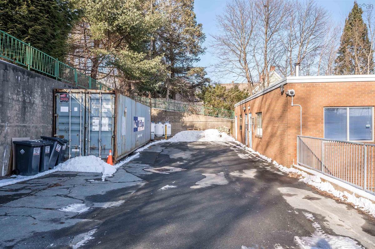 1350 Bedford Highway, Bedford, (MLS® 202303883) RE/MAX nova