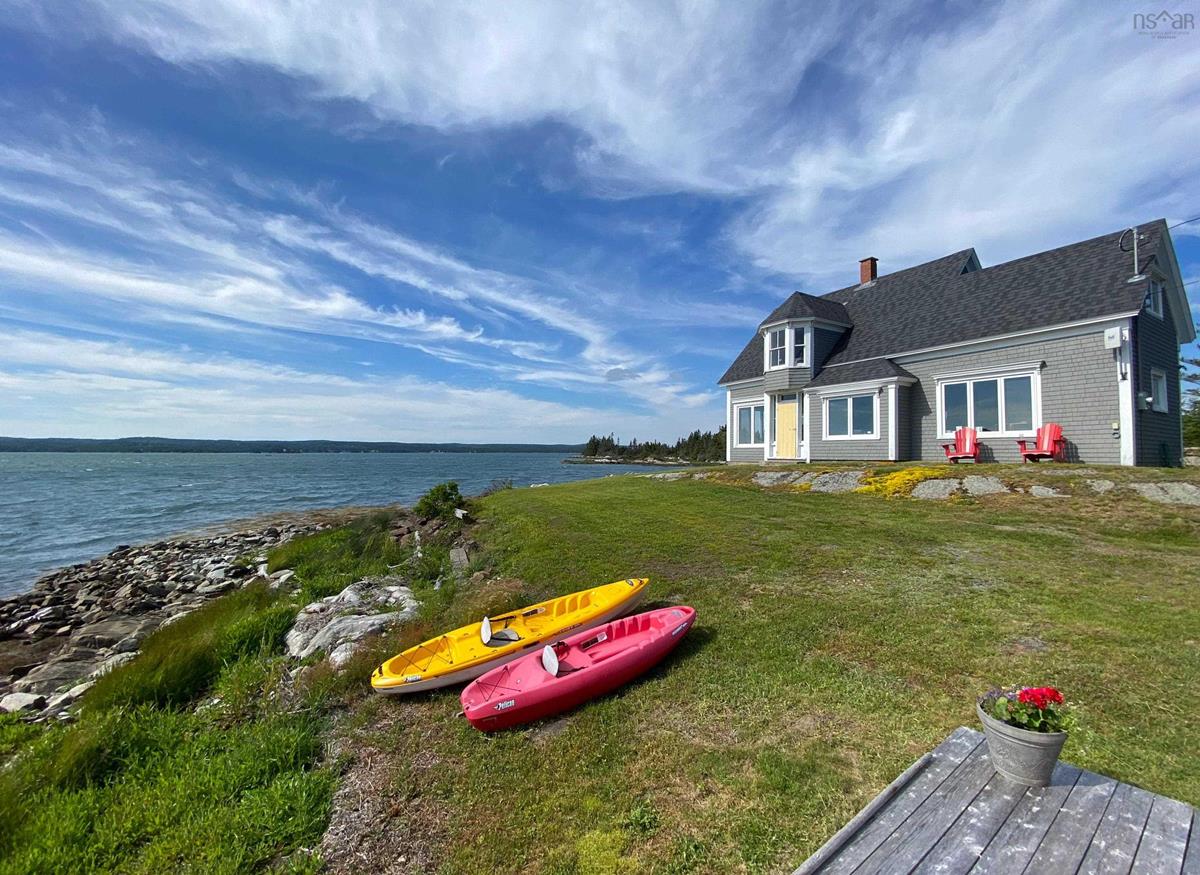 589 & 591 Crescent Beach Road, Bush Island, (MLS® 202304723) RE/MAX nova