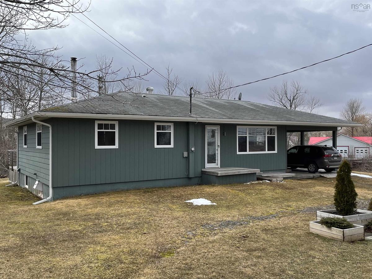 8822 Highway 215, Maitland, (MLS® 202304829) RE/MAX nova