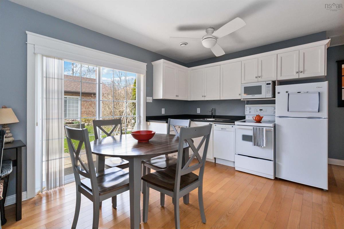 2 19 Hirtle Drive, Bridgewater, (MLS® 202307157) RE/MAX nova