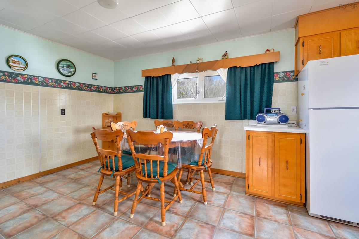 585 GRAND LAKE ROAD, Sydney, (MLS® 202307695) RE/MAX nova