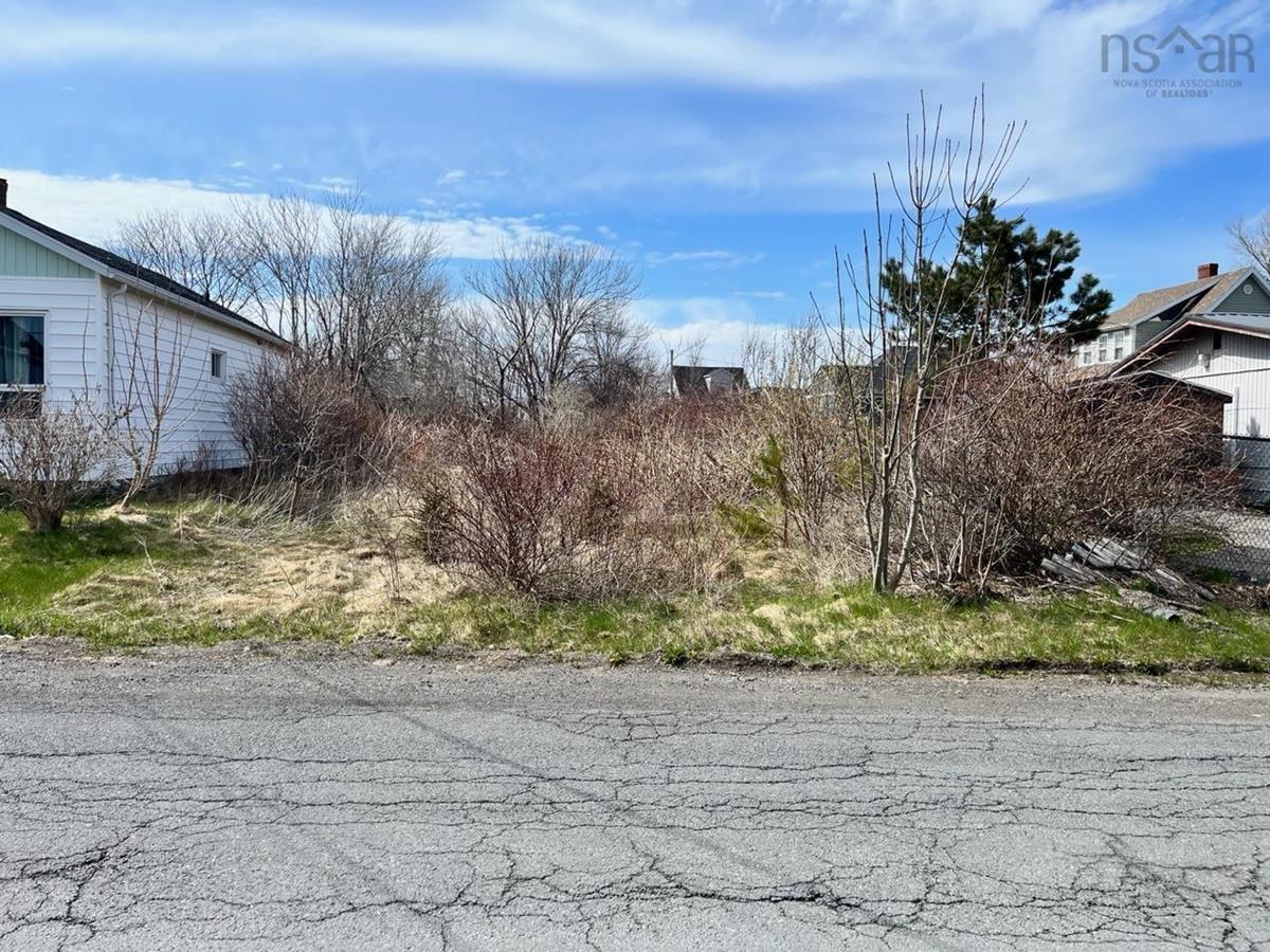 396 York Street, Glace Bay, (MLS® 202308690) RE/MAX nova