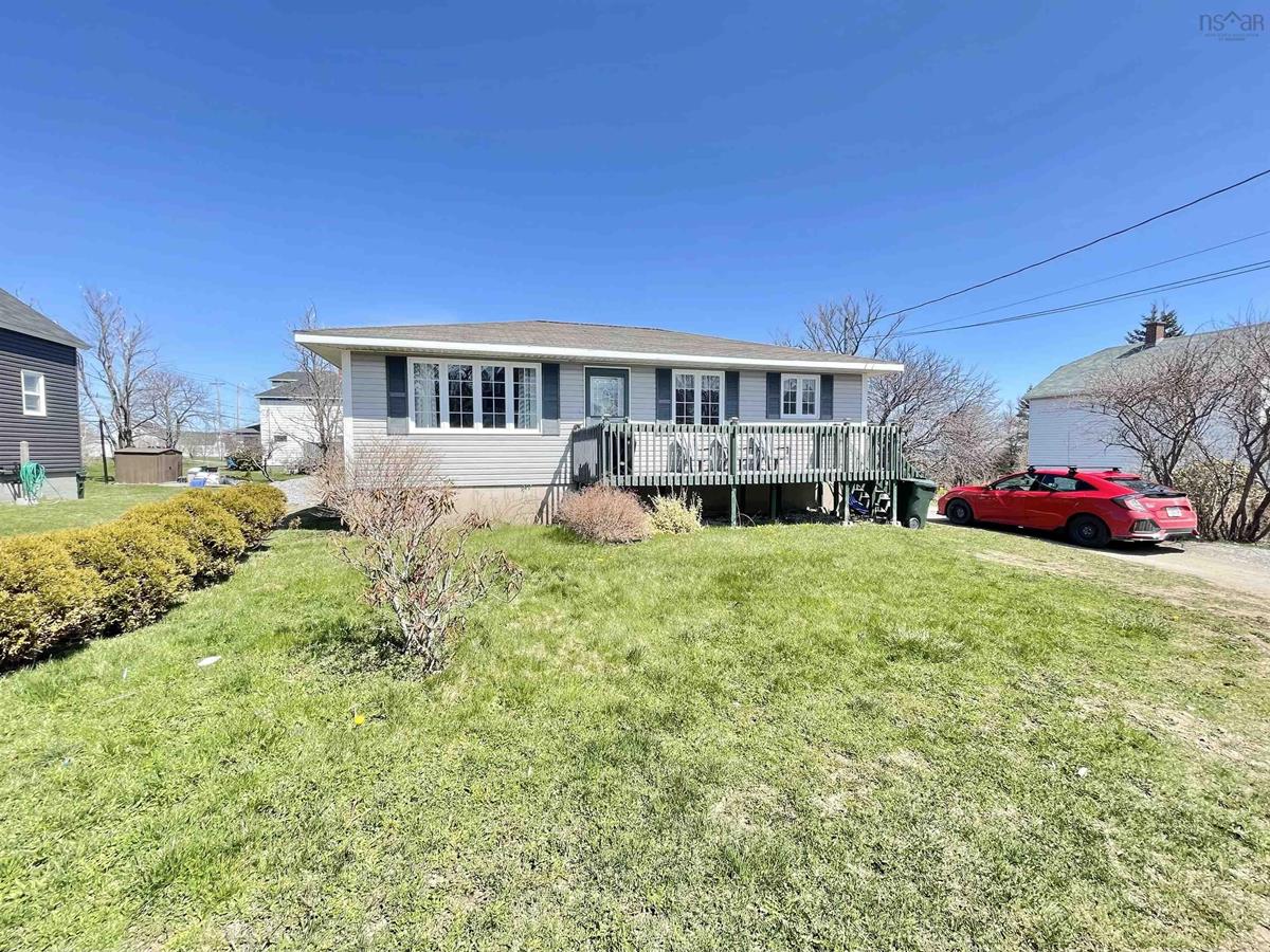 4 Reidville Street, Glace Bay, (MLS® 202308786) RE/MAX nova