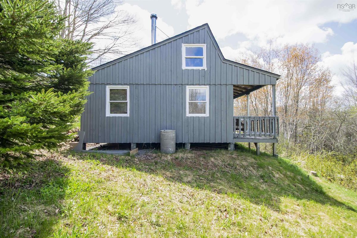 139 Lakeview Crescent, Upper Vaughan, (MLS® 202309478) RE/MAX nova