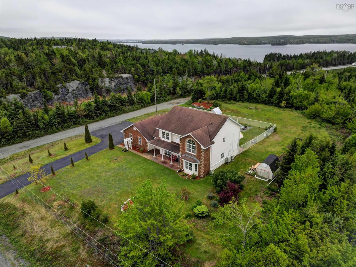 10 Joan Elizabeth Way, Porters Lake, (MLS® 202311521) RE/MAX nova