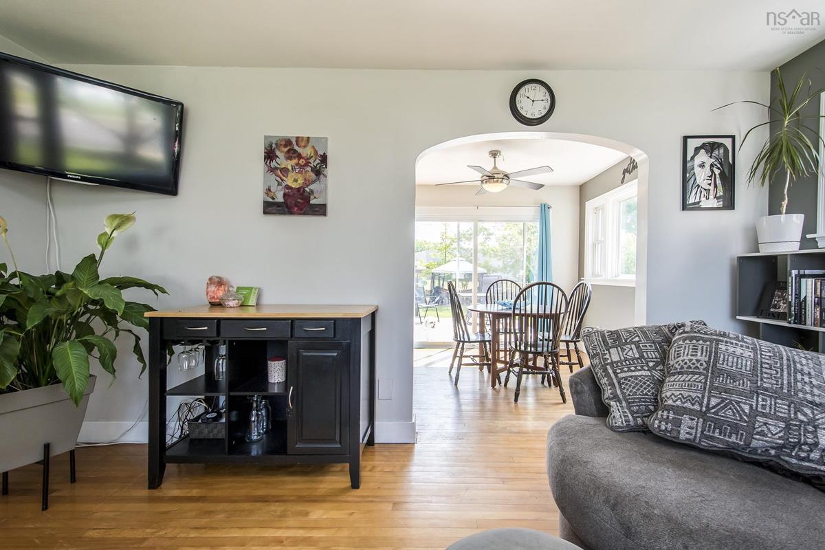 59 Roosevelt Avenue, Truro, (MLS® 202311903) RE/MAX nova