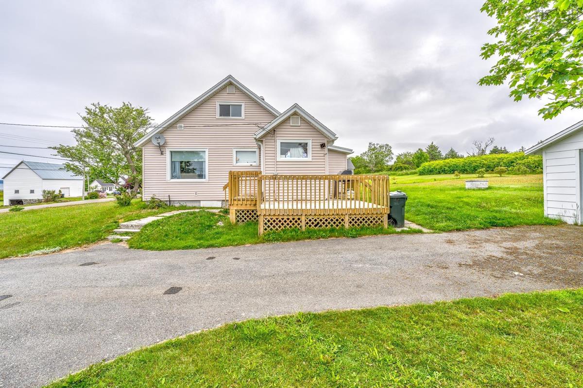 2372 Highway 1, Grosses Coques, (MLS® 202312368) RE/MAX nova