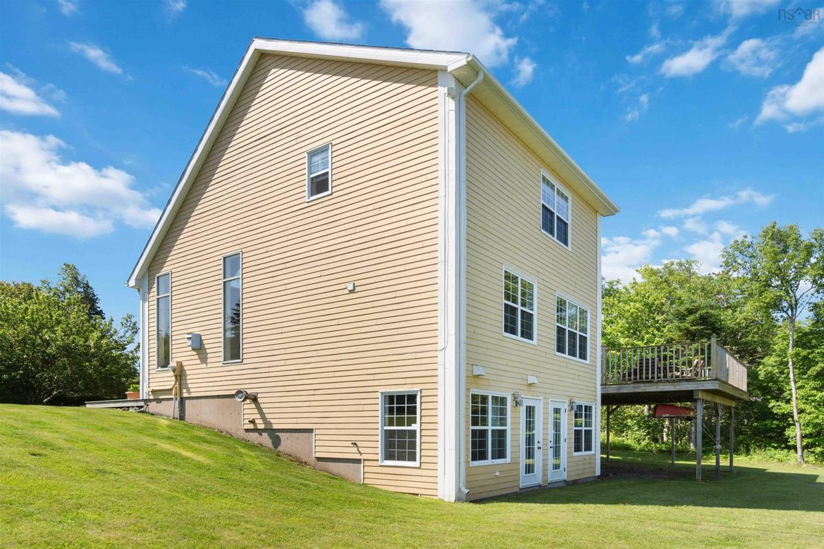 223 Wall Street, Canada Creek, (MLS® 202312766) RE/MAX nova