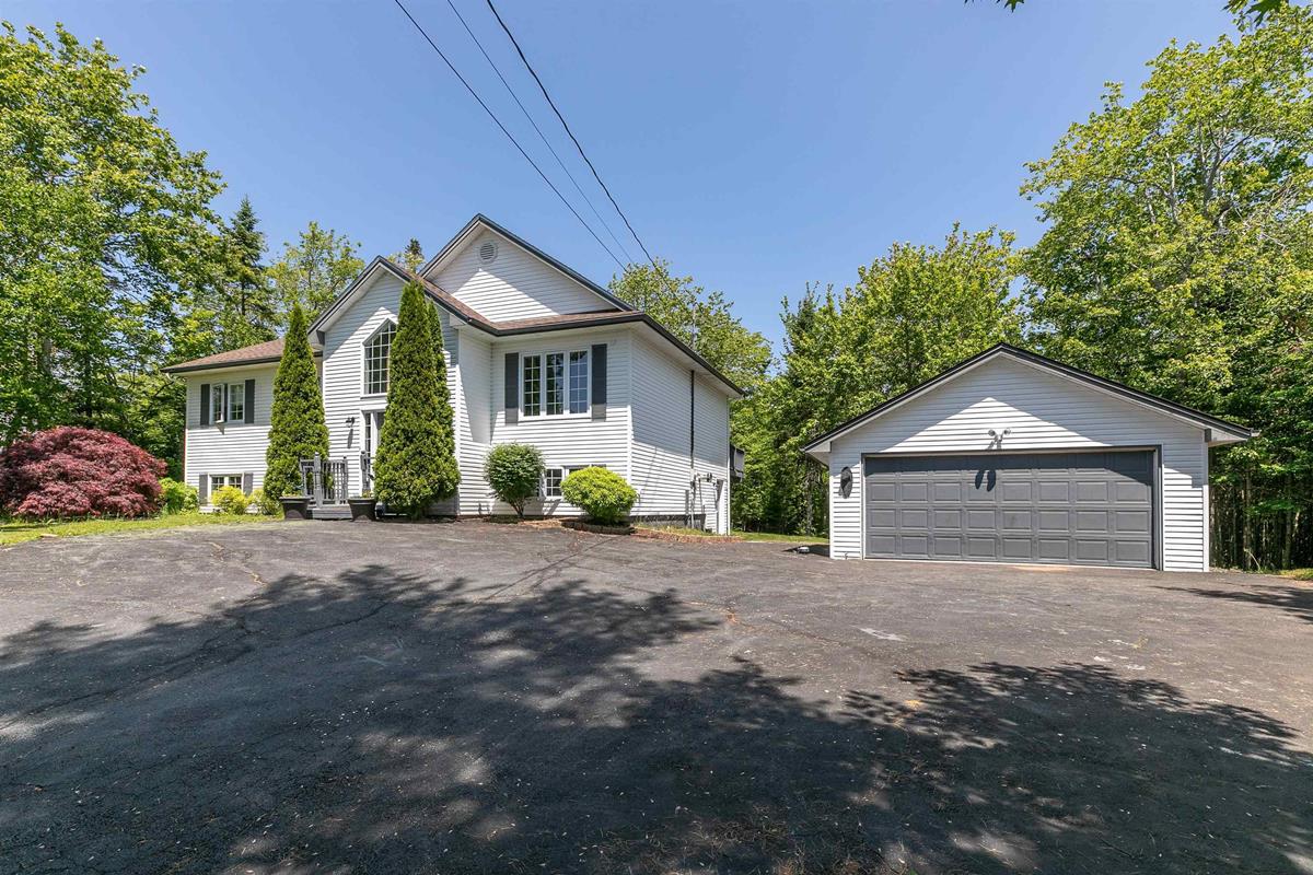 38 Sussex Drive, Stillwater Lake, (MLS® 202312935) RE/MAX nova