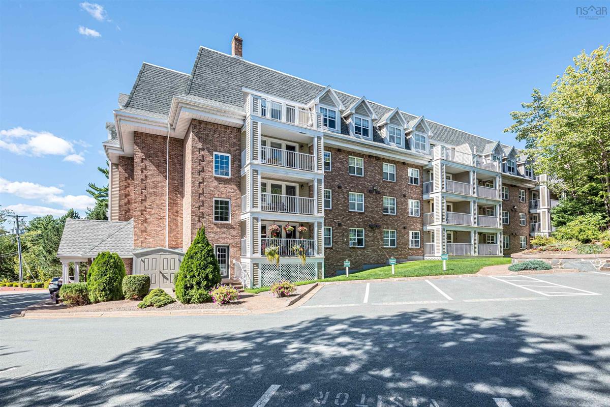 203 211 Hammonds Plains Road, Bedford, (MLS® 202315712) RE/MAX nova