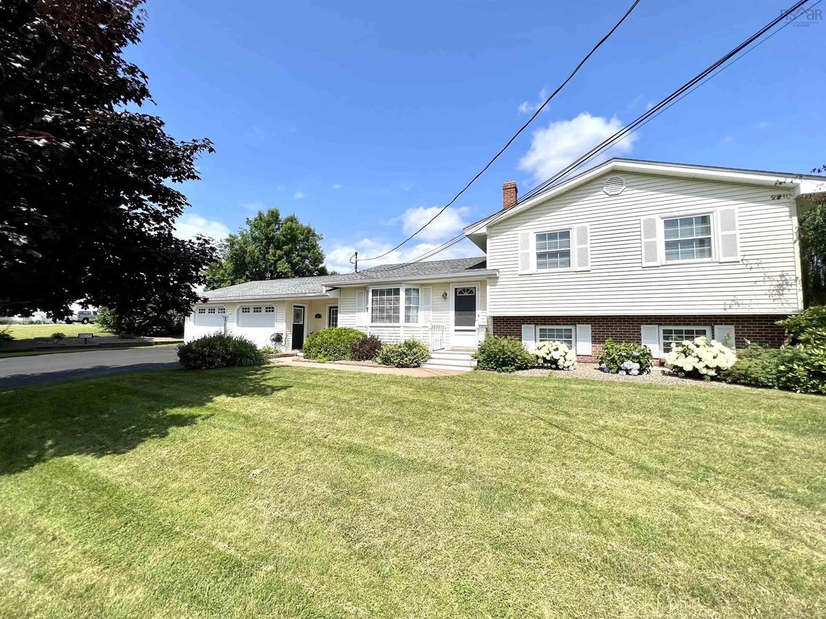 643 Windsor Back Road, Three Mile Plains, (MLS® 202316059) RE/MAX nova