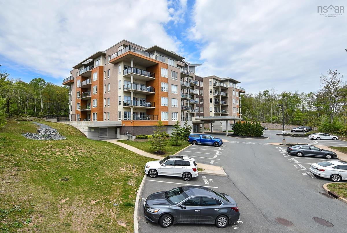 203 267 Gary Martin Drive, Bedford, (MLS® 202322731) RE/MAX nova