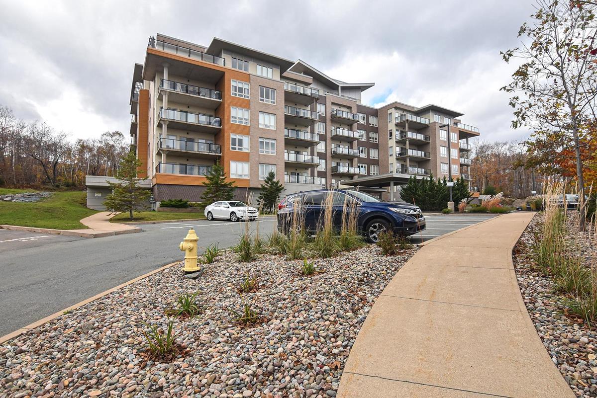 203 267 Gary Martin Drive, Bedford, (MLS® 202322731) RE/MAX nova