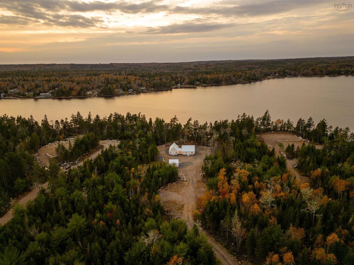 Houses for sale in Aylesford Lake, NS RE / MAX NOVA