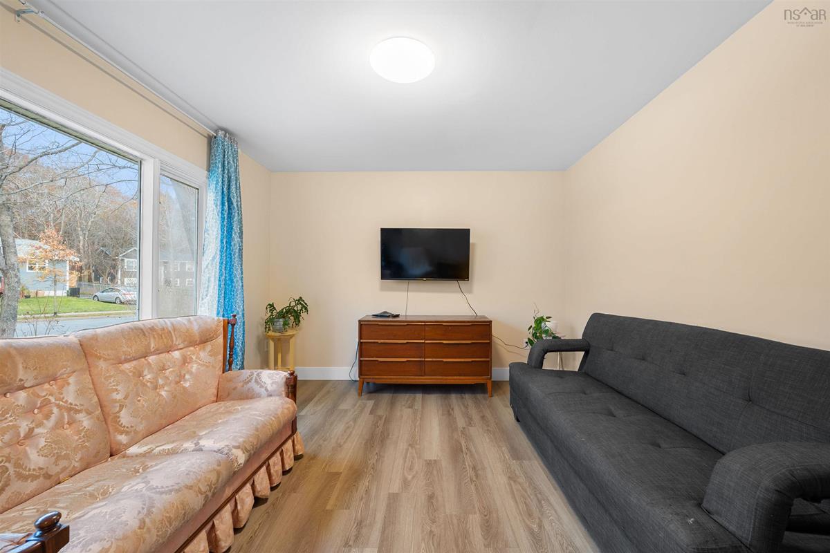 84 Hillside Avenue, Lower Sackville, (MLS® 202324102) RE/MAX nova